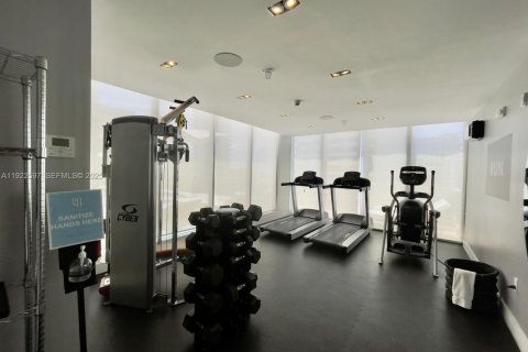 Condo in Miami Beach, Florida, 1 bedroom  № 1976689 - photo 30