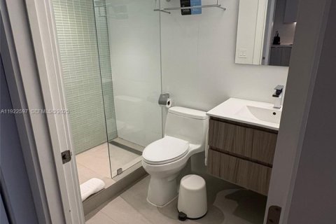 Condo in Miami Beach, Florida, 1 bedroom  № 1976689 - photo 20