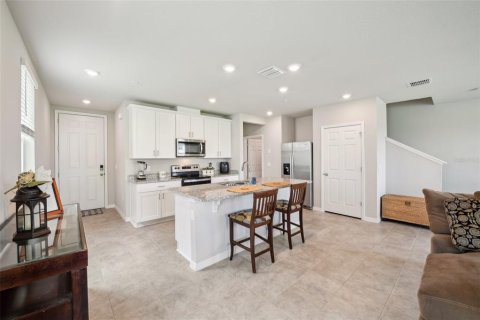 Townhouse in Ocoee, Florida 3 bedrooms, 167.97 sq.m. № 1688467 - photo 16