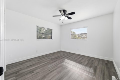 Villa ou maison à vendre à Tampa, Floride: 3 chambres, 121.89 m2 № 1998485 - photo 15