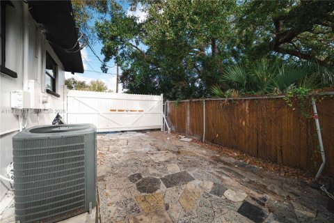 Villa ou maison à vendre à Tampa, Floride: 3 chambres, 121.89 m2 № 1998485 - photo 21