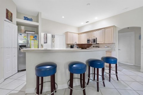 Villa ou maison à vendre à Royal Palm Beach, Floride: 3 chambres, 158.68 m2 № 1984102 - photo 16