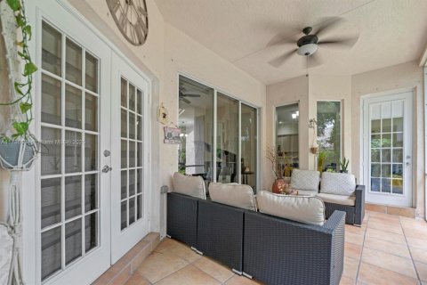 Villa ou maison à vendre à Royal Palm Beach, Floride: 3 chambres, 158.68 m2 № 1984102 - photo 17