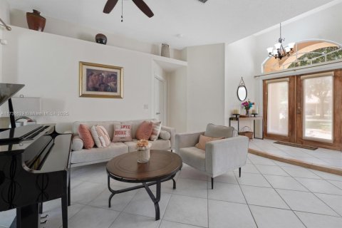 Villa ou maison à vendre à Royal Palm Beach, Floride: 3 chambres, 158.68 m2 № 1984102 - photo 6