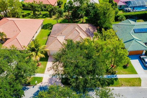 Villa ou maison à vendre à Royal Palm Beach, Floride: 3 chambres, 158.68 m2 № 1984102 - photo 25