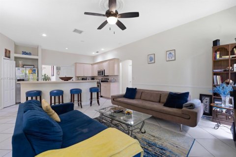 Villa ou maison à vendre à Royal Palm Beach, Floride: 3 chambres, 158.68 m2 № 1984102 - photo 8