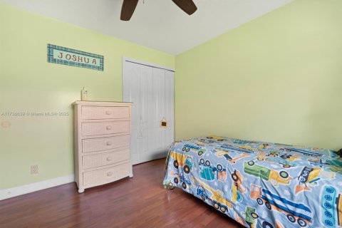 Villa ou maison à vendre à Royal Palm Beach, Floride: 3 chambres, 158.68 m2 № 1984102 - photo 11