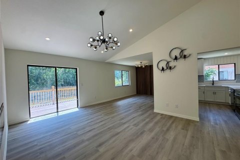 House in Orlando, Florida 3 bedrooms, 119.57 sq.m. № 2152328 - photo 20
