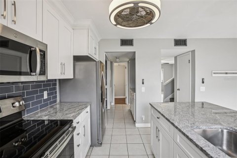 Condominio en venta en Lakeland, Florida, 2 dormitorios, 118.73 m2 № 1910706 - foto 13