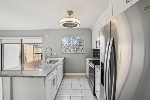 Condominio en venta en Lakeland, Florida, 2 dormitorios, 118.73 m2 № 1910706 - foto 10