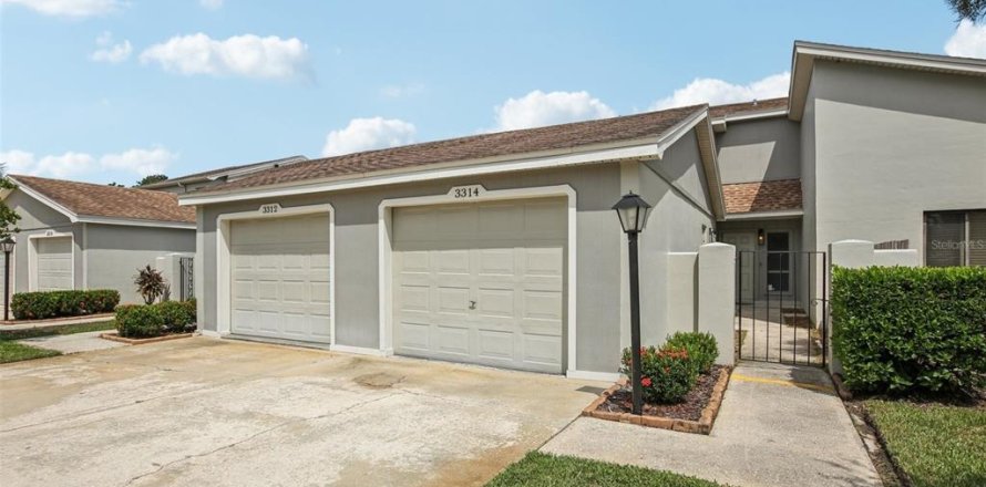 Condominio en Lakeland, Florida, 2 dormitorios № 1910706