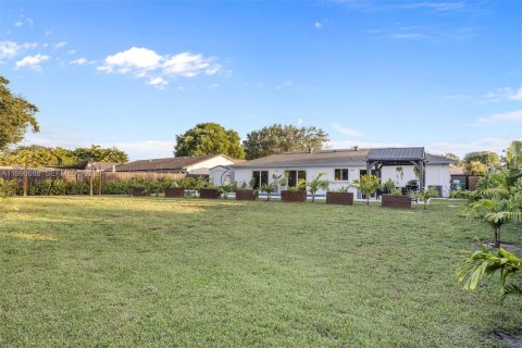 Купить виллу или дом в Дейви, Флорида 3 спальни, 112.88м2, № 2058677 - фото 30