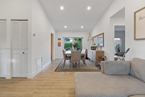 Купить виллу или дом в Дейви, Флорида 3 спальни, 112.88м2, № 2058677 - фото 10