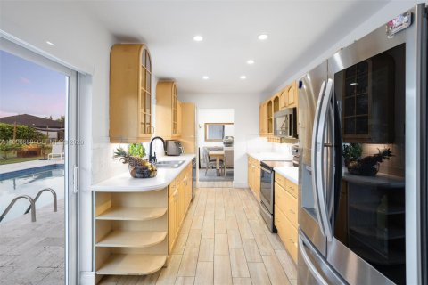 Купить виллу или дом в Дейви, Флорида 3 спальни, 112.88м2, № 2058677 - фото 25