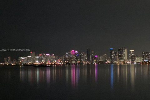 Copropriété à louer à North Bay Village, Floride: 41.25 m2 № 1949075 - photo 10