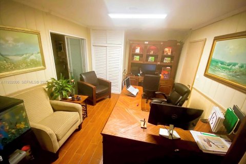 Купить виллу или дом в Санрайз, Флорида 4 спальни, 191.1м2, № 1991501 - фото 9