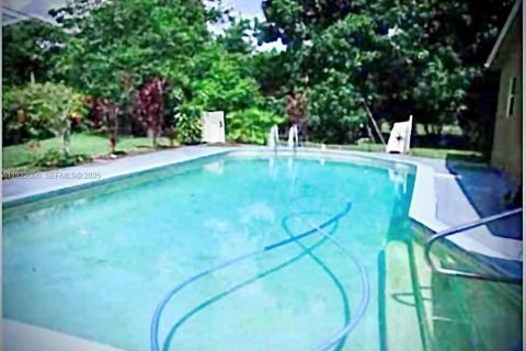 Купить виллу или дом в Санрайз, Флорида 4 спальни, 191.1м2, № 1991501 - фото 11