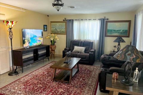 Купить виллу или дом в Санрайз, Флорида 4 спальни, 191.1м2, № 1991501 - фото 4