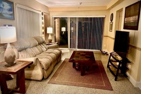 Купить виллу или дом в Санрайз, Флорида 4 спальни, 191.1м2, № 1991501 - фото 1