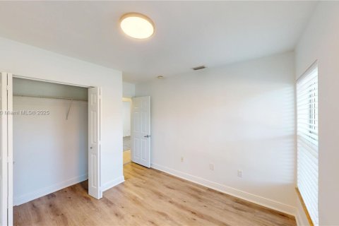 House in Coral Gables, Florida 4 bedrooms № 1889515 - photo 14
