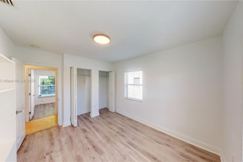House in Coral Gables, Florida 4 bedrooms № 1889515 - photo 22