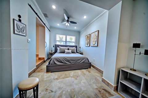 House in Coral Gables, Florida 4 bedrooms № 1889515 - photo 7