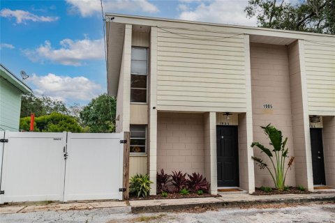 House in Tampa, Florida 2 bedrooms, 99.96 sq.m. № 1381423 - photo 24