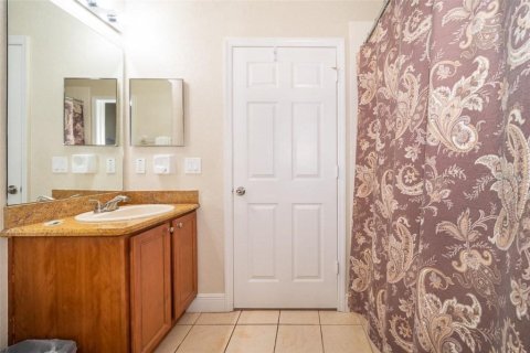 Condo in Davenport, Florida, 4 bedrooms  № 1437487 - photo 19