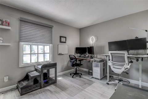 Condo in Saint Petersburg, Florida, 2 bedrooms  № 1524084 - photo 24