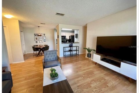 Apartment in Gainesville, Florida 2 bedrooms, 88.26 sq.m. № 2221808 - photo 2