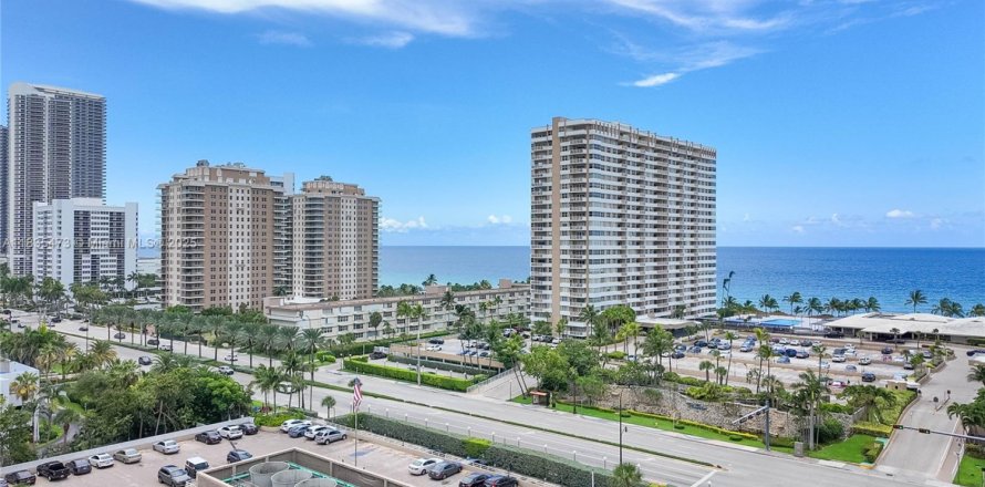 Condo à Hallandale Beach, Floride, 1 chambre № 1957644