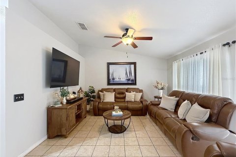 Duplex in Kissimmee, Florida 6 bedrooms, 214.6 sq.m. № 2224642 - photo 3