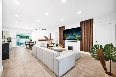 Купить виллу или дом в Майами, Флорида 4 спальни, 106.28м2, № 1756689 - фото 19