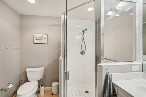 Купить кондоминиум в Кейп-Корал, Флорида 2 спальни, 118.54м2, № 2003334 - фото 24