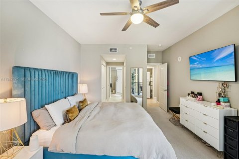 Купить кондоминиум в Кейп-Корал, Флорида 2 спальни, 118.54м2, № 2003334 - фото 21