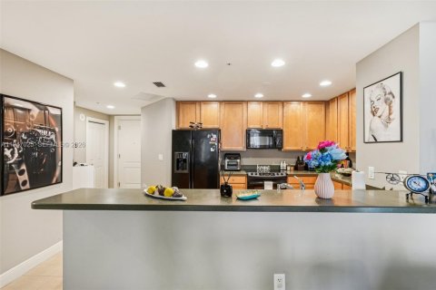 Купить кондоминиум в Кейп-Корал, Флорида 2 спальни, 118.54м2, № 2003334 - фото 10