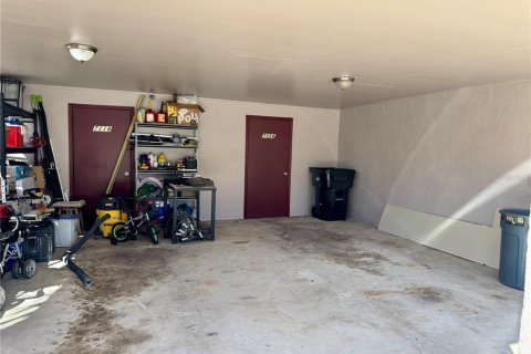 Commercial property in New Port Richey, Florida 4 bedrooms, 188.13 sq.m. № 2105292 - photo 18