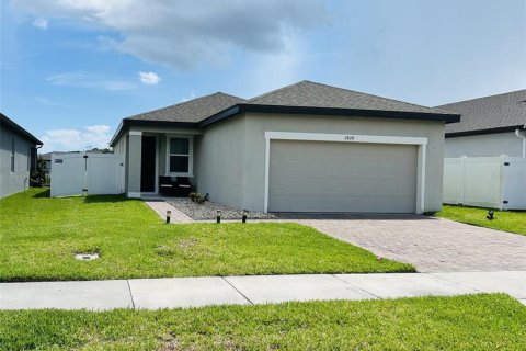 Casa en venta en New Smyrna Beach, Florida, 4 dormitorios, 191.1 m2 № 1782219 - foto 2