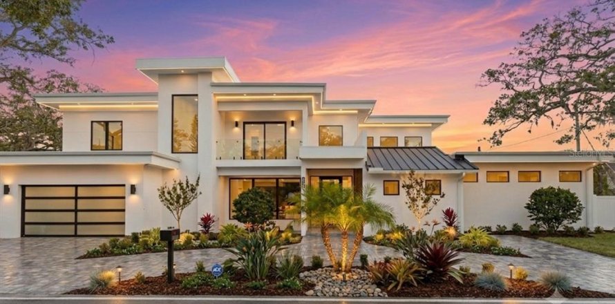 Casa en Sarasota, Florida 5 dormitorios, 393.07 m2 № 2093120