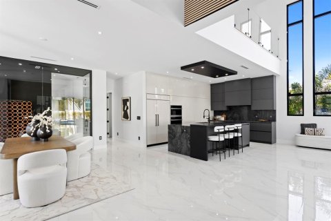 Casa en venta en Sarasota, Florida, 5 dormitorios, 393.07 m2 № 2093120 - foto 4