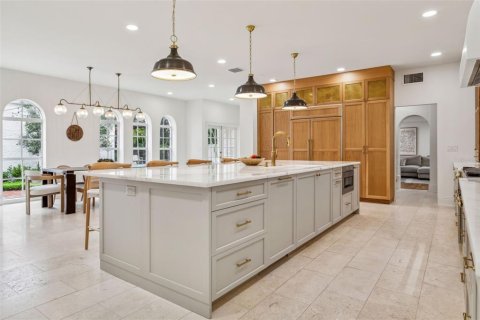 House in Tampa, Florida 6 bedrooms, 545.89 sq.m. № 1732304 - photo 15