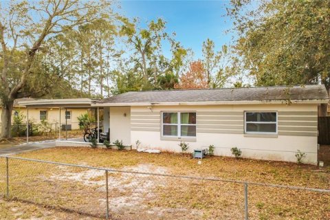 House in Altamonte Springs, Florida 3 bedrooms, 82.87 sq.m. № 2095338