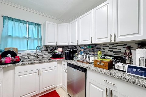 Casa en venta en Altamonte Springs, Florida, 3 dormitorios, 82.87 m2 № 2095338 - foto 16