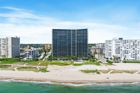 Condo à Pompano Beach, Floride, 3 chambres  № 1974984