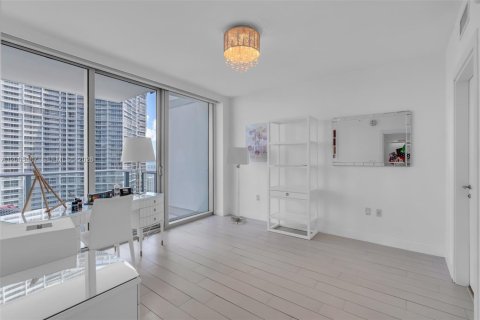 Condo in Miami, Florida, 2 bedrooms  № 2248100 - photo 16