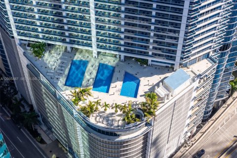 Condo in Miami, Florida, 2 bedrooms  № 2248100 - photo 30