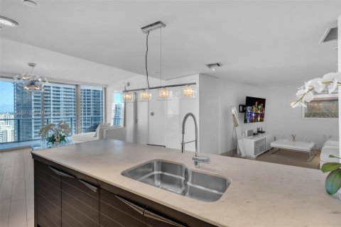 Condo in Miami, Florida, 2 bedrooms  № 2248100 - photo 21
