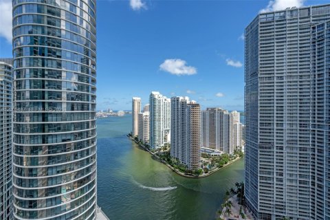 Condo in Miami, Florida, 2 bedrooms  № 2248100 - photo 27