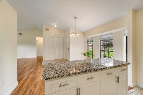 Villa ou maison à vendre à Cocoa, Floride: 3 chambres, 139.35 m2 № 2156124 - photo 6