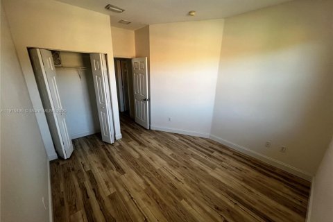 Condo in Dania Beach, Florida, 3 bedrooms  № 1971560 - photo 11